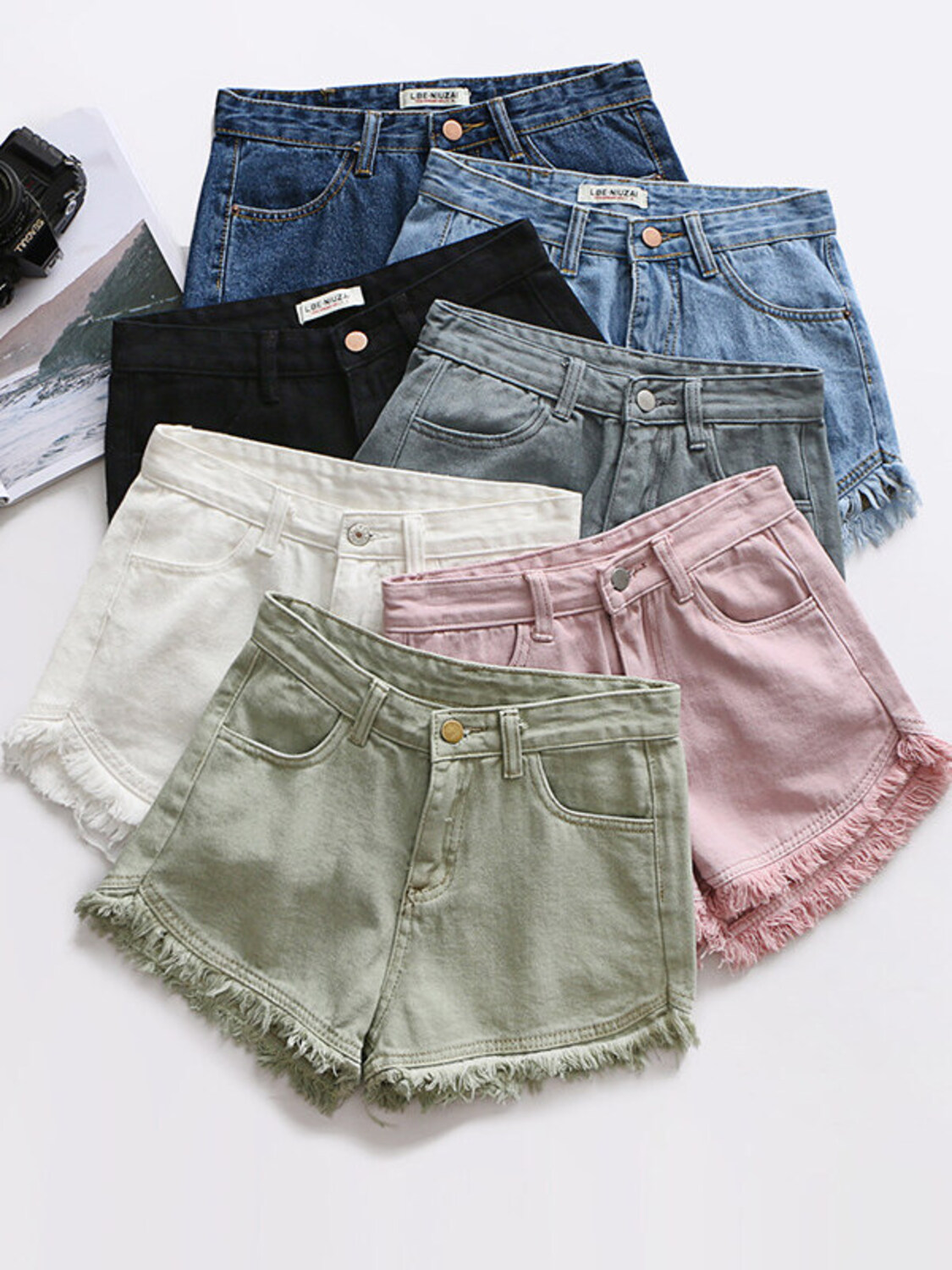 Shorts Denim Frayed - Celana Pendek Denim Wanita Pinggang Tinggi